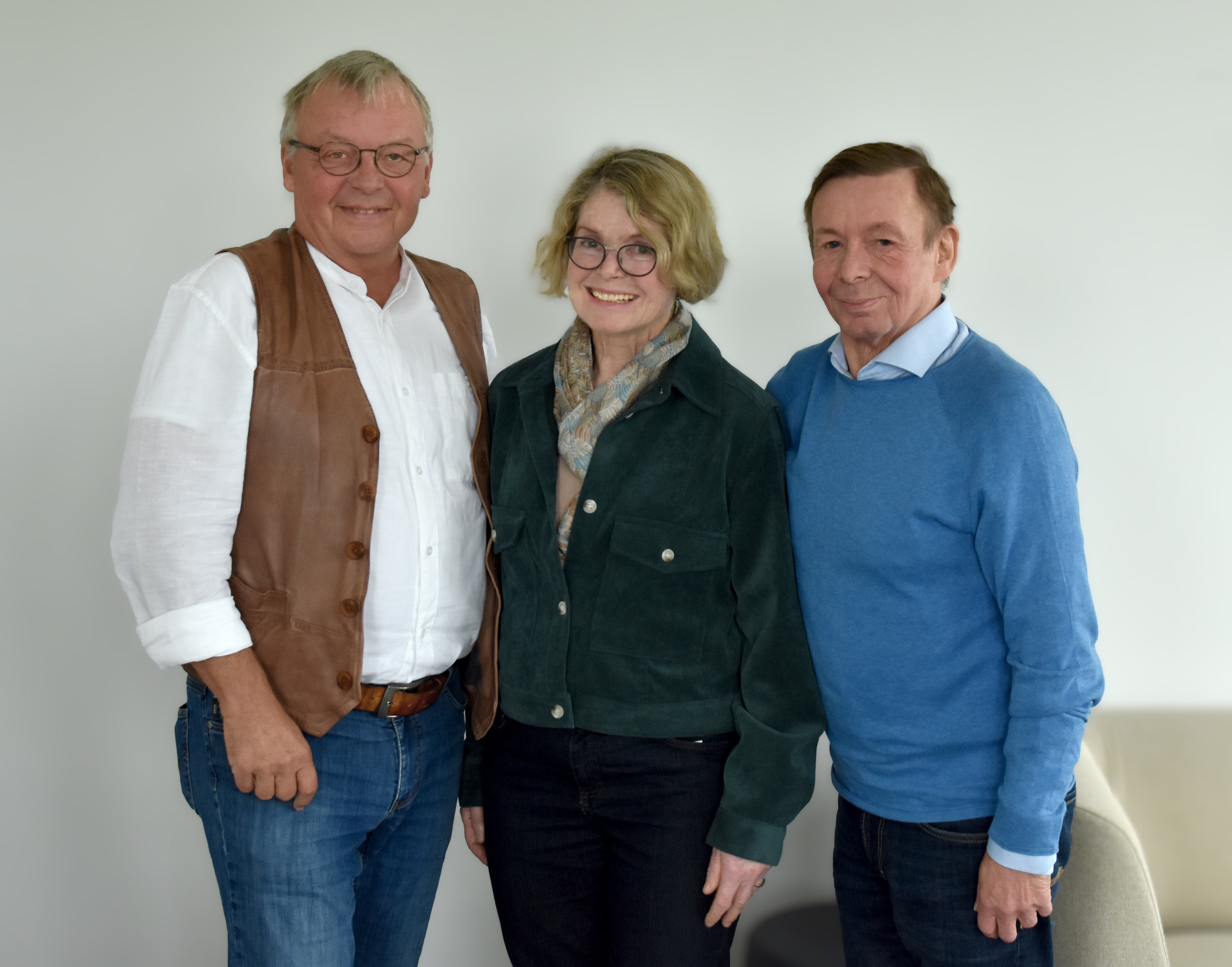 v.l.: Vorstandsmitglieder Gerald Mennen, Luise Hartwig, Manfred Schmidt